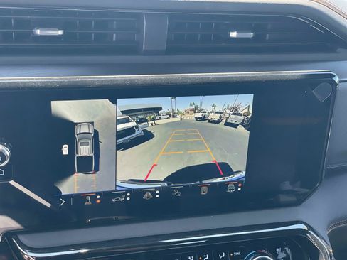 New 2026 GMC Sierra 1500 AT4 w/ AT4 Premium Package AWD/4WD image 17