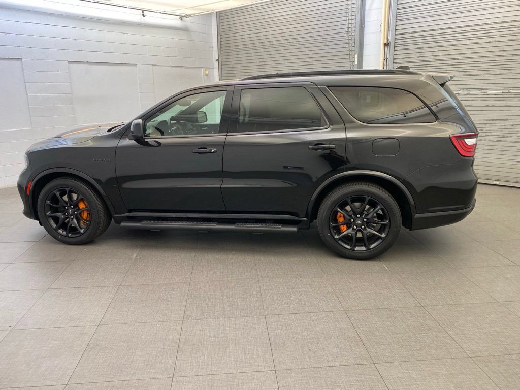Used 2023 Dodge Durango R/T w/ Hemi Orange Plus Package AWD/4WD image 10