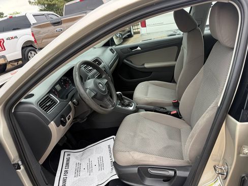 Used 2013 Volkswagen Jetta S FWD image 7