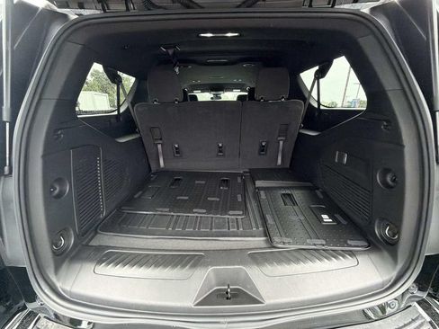 Used 2025 Chevrolet Suburban LS AWD/4WD image 12