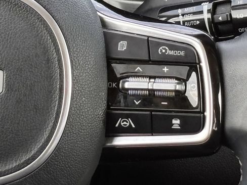 Used 2023 Kia Sorento SX AWD/4WD image 12
