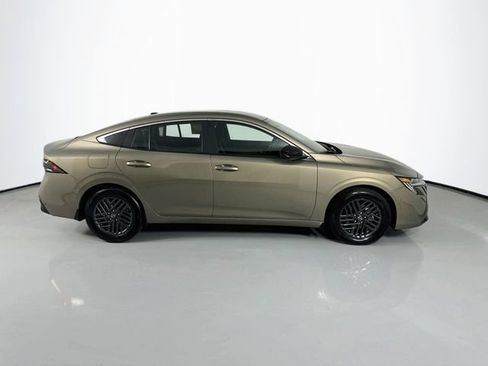 Used 2026 Nissan Sentra SV w/ Floor Mat Package FWD image 10