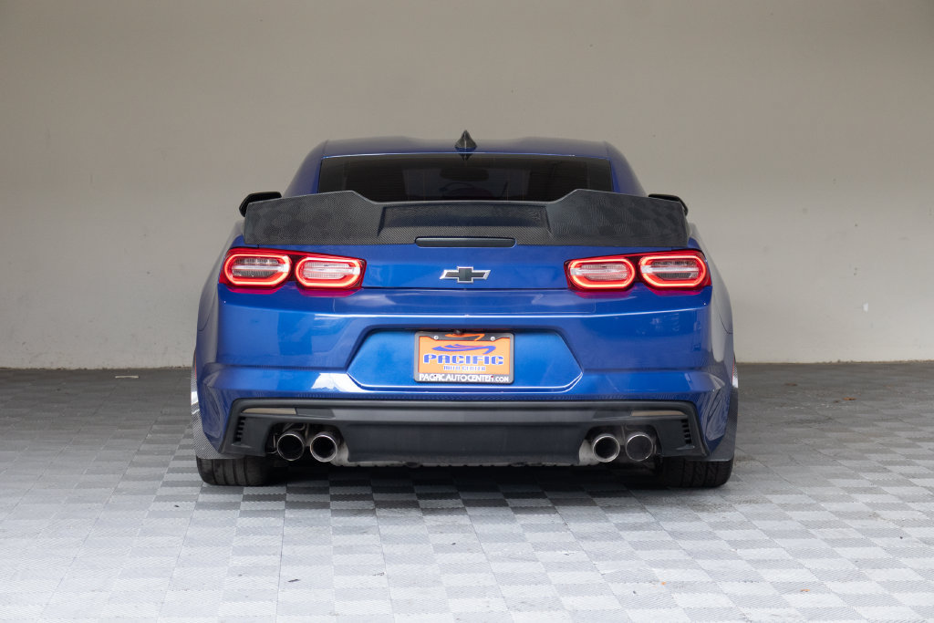 Used 2021 Chevrolet Camaro LT RWD image 11