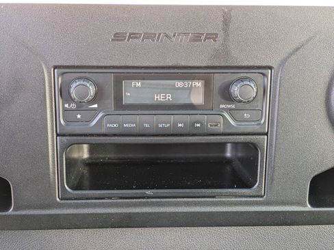 Used 2024 Mercedes-Benz Sprinter 2500 image 19