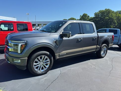 Used 2025 Ford F150 King Ranch AWD/4WD image 3