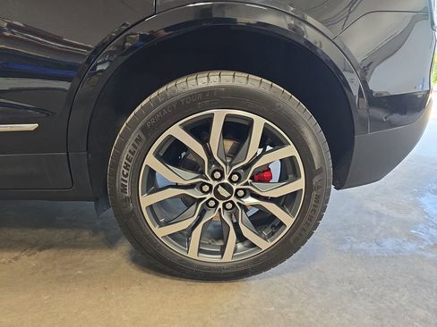 Used 2023 Cadillac XT5 Sportv w/ Platinum Package AWD/4WD image 37