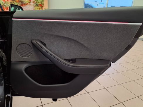 Used 2025 Tesla Model 3 Long Range RWD image 13