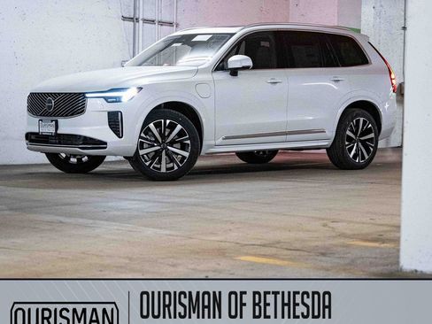 New 2025 Volvo XC90 T8 Core w/ Climate Package image 1