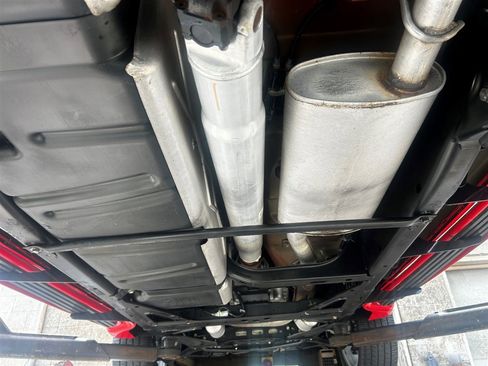 Used 2004 Chevrolet SSR w/ Preferred Equipment Group image 72