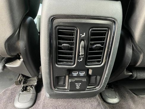 Used 2019 Jeep Grand Cherokee Limited w/ Trailer Tow Group IV AWD/4WD image 48