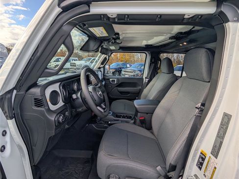 New 2026 Jeep Gladiator Willys image 10