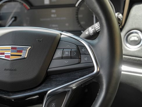Used 2024 Cadillac XT5 Premium Luxury FWD image 18