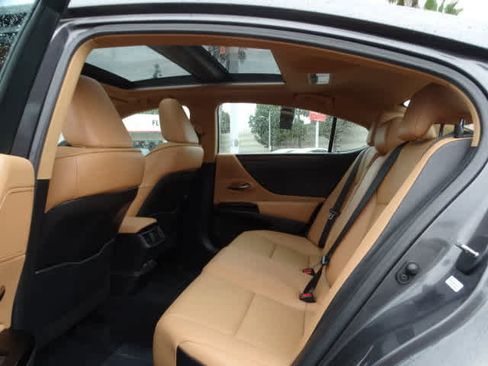 Used 2022 Lexus ES 350 w/ Premium Package image 20