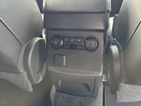 Used 2013 Ford Explorer XLT FWD image 37