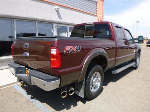 Used 2015 Ford F250 Lariat w/ Chrome Package AWD/4WD image 3