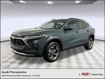 Used 2025 Chevrolet Trax LT