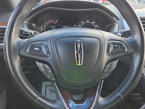 Used 2017 Lincoln MKZ Reserve w/ Luxury Package AWD/4WD image 22