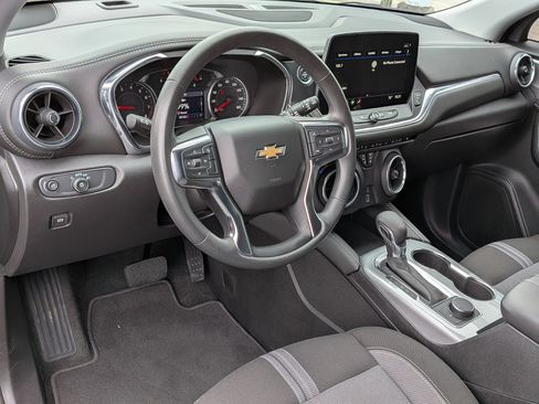 Used 2025 Chevrolet Blazer LT FWD image 16
