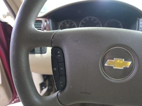 Used 2006 Chevrolet Impala LT FWD image 10