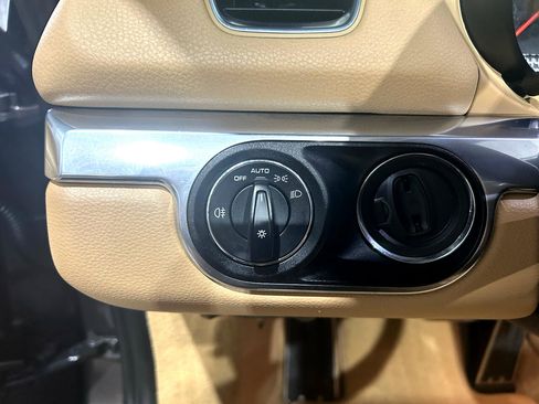 Used 2014 Porsche Boxster S image 28