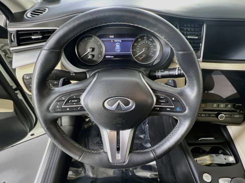 Used 2021 INFINITI QX50 Sensory w/ Accent Package AWD/4WD image 11