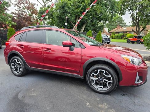 Used 2017 Subaru Crosstrek 2.0i Premium AWD/4WD image 9
