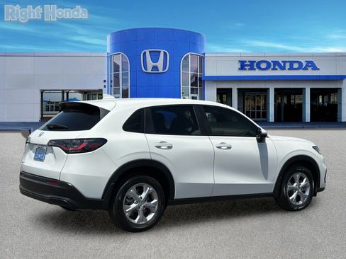 Certified 2025 Honda HR-V LX image 9