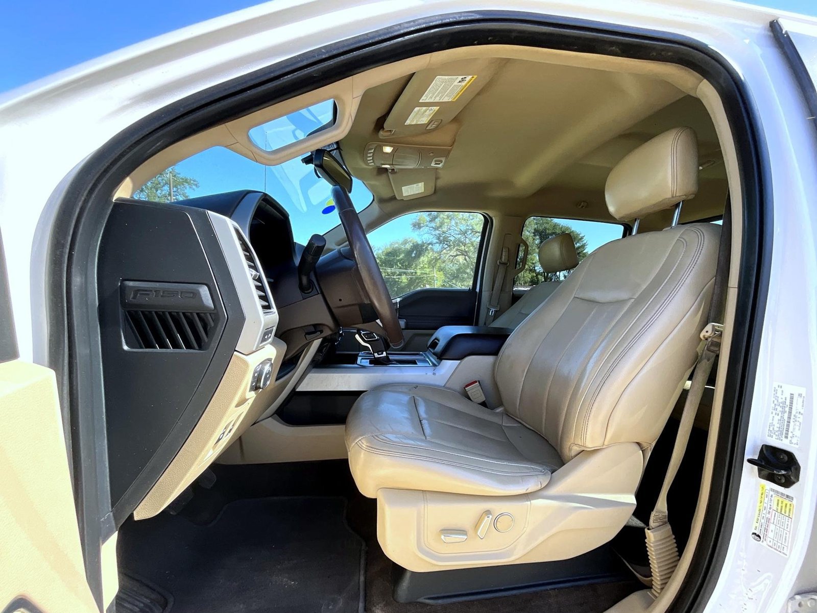 Used 2018 Ford F150 Lariat AWD/4WD image 11