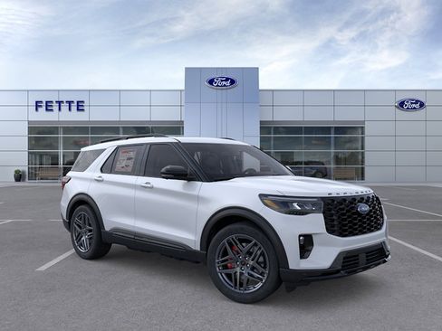 New 2026 Ford Explorer ST image 7