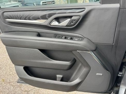 Used 2022 GMC Yukon XL Denali AWD/4WD image 19