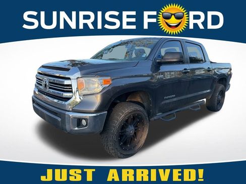 Used 2016 Toyota Tundra SR5 image 1