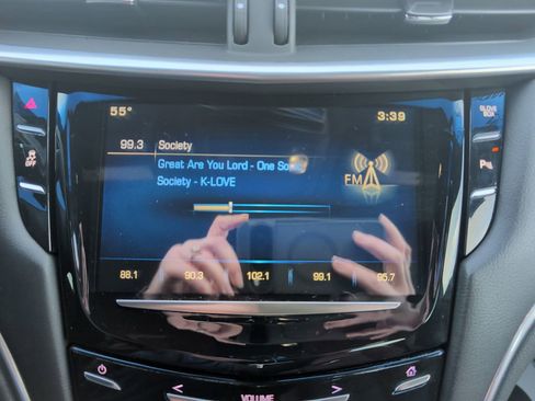 Used 2015 Cadillac XTS Luxury image 13