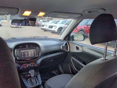 Used 2023 Kia Soul LX w/ Option Group 015 image 25