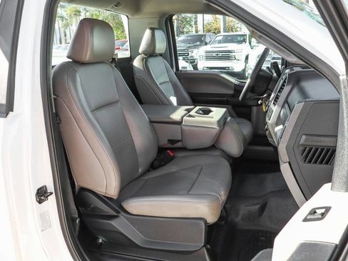 Used 2020 Ford F350 XL w/ Power Equipment Group image 38