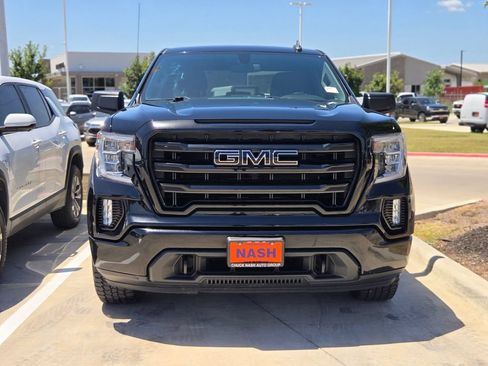Used 2022 GMC Sierra 1500 Elevation RWD image 2