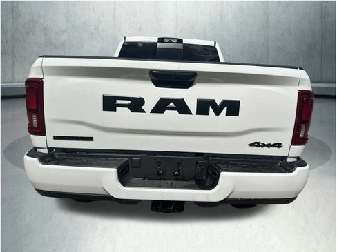 New 2026 RAM 2500 Big Horn AWD/4WD image 9