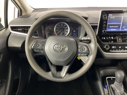 Used 2021 Toyota Corolla LE image 12