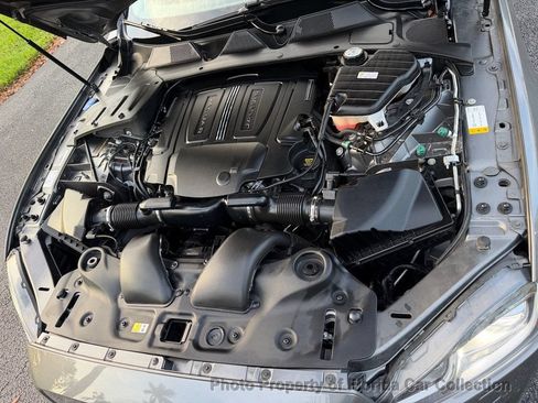 Used 2017 Jaguar XJ R-Sport RWD image 86