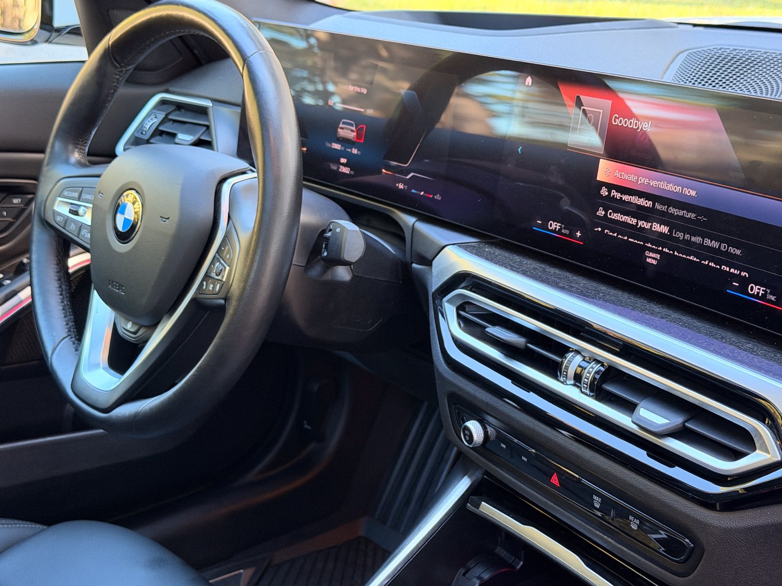 Used 2023 BMW 330i Sedan w/ Premium Package RWD image 19