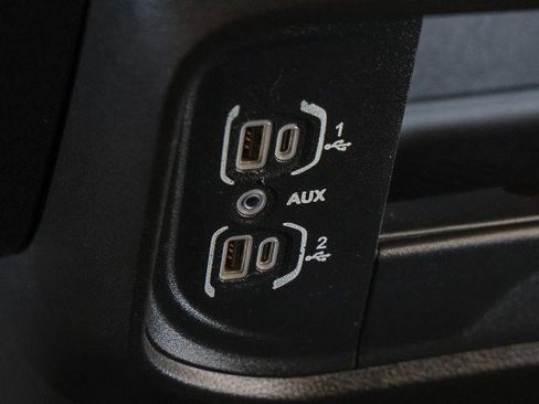 Used 2024 RAM 2500 Big Horn AWD/4WD image 20