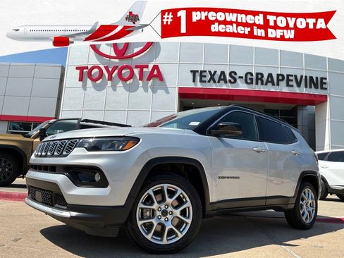 Used 2025 Jeep Compass Limited AWD/4WD image 1