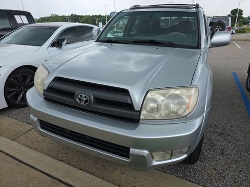 Used 2005 Toyota 4Runner Limited RWD image 3