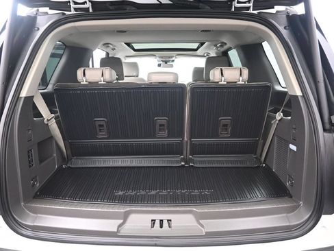 Used 2020 Ford Expedition Limited w/ Equipment Group 302A AWD/4WD image 30