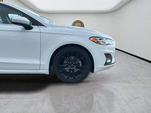 Used 2019 Ford Fusion SE w/ Equipment Group 151A FWD image 25