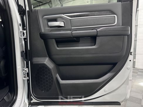 Used 2021 RAM 2500 Big Horn AWD/4WD image 41