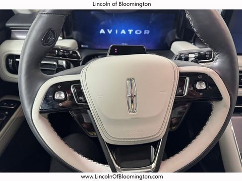 New 2026 Lincoln Aviator AWD image 28