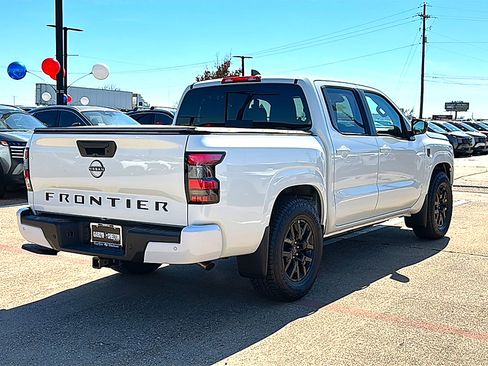 New 2026 Nissan Frontier SV w/ All-Weather Content Package image 8