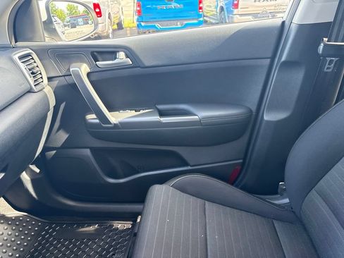 Used 2019 Kia Sportage LX w/ LX Popular Package AWD/4WD image 24