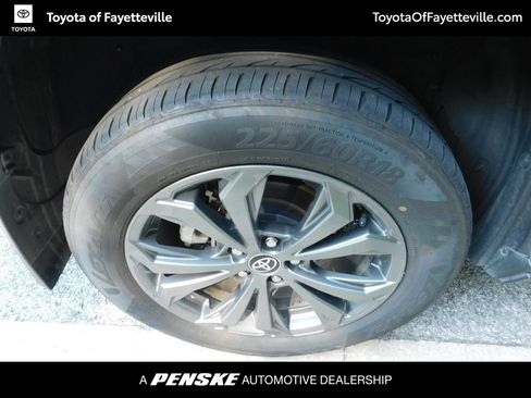 Used 2022 Toyota RAV4 Limited AWD/4WD image 8