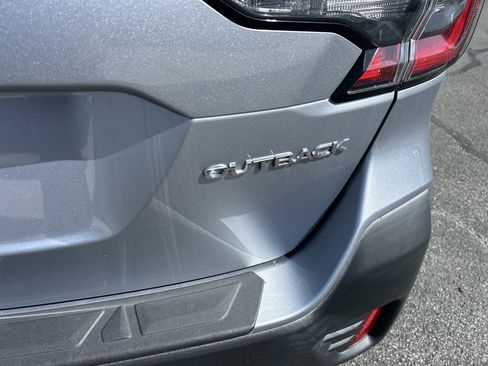 Used 2020 Subaru Outback Premium AWD/4WD image 11